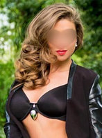 Central London busty Mistress Claire london escort