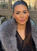 Earls Court brunette Honey london escort