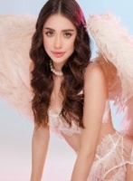 Chelsea brunette Anastasia london escort