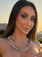 Kensington brunette Sara london escort