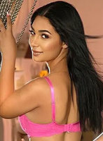 Mayfair busty Malika london escort
