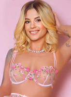 Earls Court petite Lia london escort