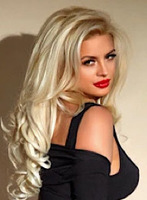 Knightsbridge busty Taryn london escort