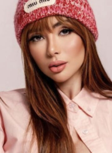 Kensington 300-to-400 Maguana london escort