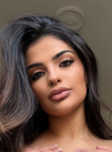 Central London massage Niranya london escort