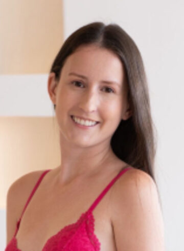 Bayswater brunette Zion london escort