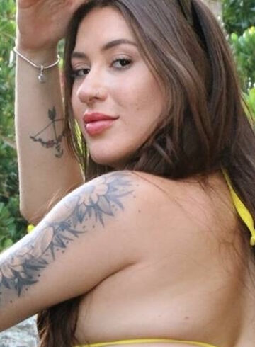 Mayfair brunette Ismat london escort