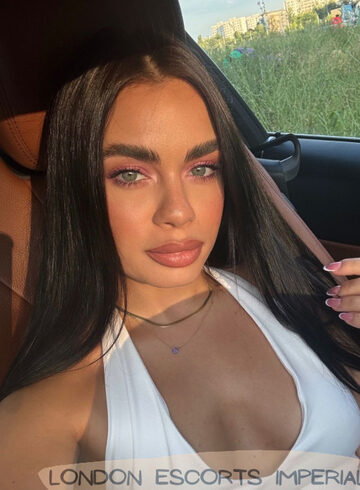 Notting Hill a-team Bonnie london escort