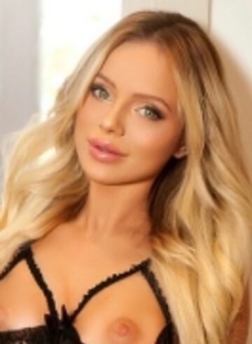 Bayswater blonde Roxy london escort