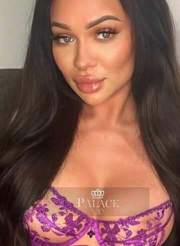 Canary Wharf 400-to-600 Mia london escort