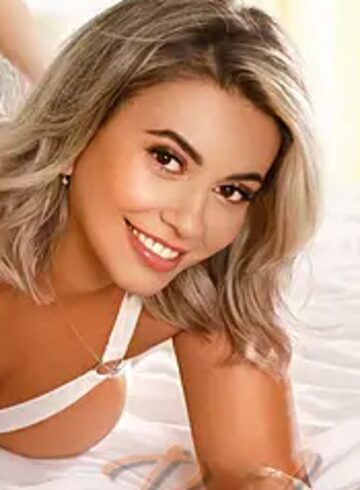 Notting Hill 200-to-300 Aida london escort
