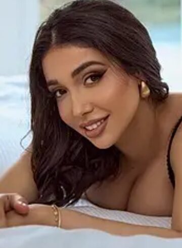 Gloucester Road 300-to-400 Zarka london escort