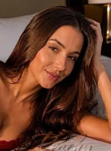 Mayfair 300-to-400 Lara london escort