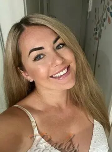 Earls Court 200-to-300 Vika london escort