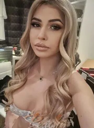 Marylebone mature Raissa london escort