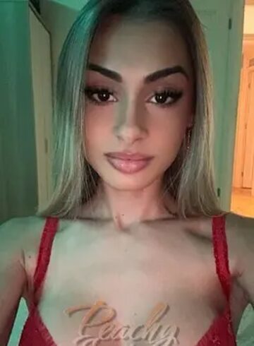 Mayfair blonde Laura london escort