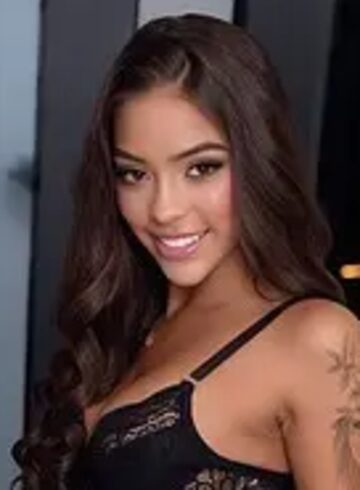 Mayfair brunette Taliah london escort