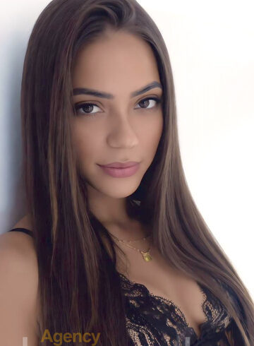 Mayfair latin Cariba london escort