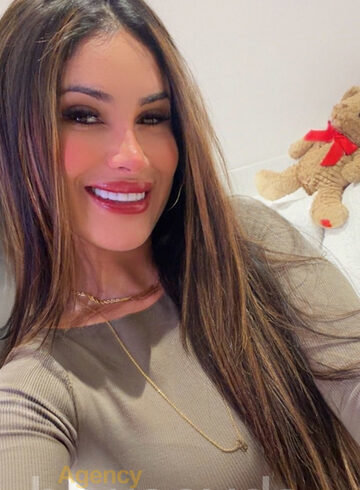 central london 300-to-400 Peppi london escort