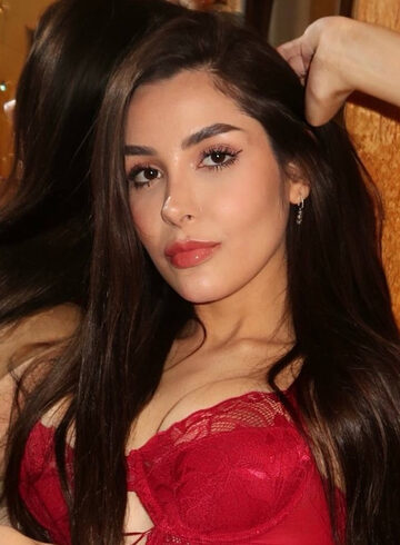 Kensington 200-to-300 Esteva london escort