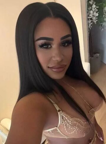 Earls Court  Astrid london escort