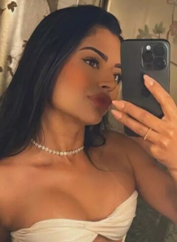 Central London party-girl Ainava london escort
