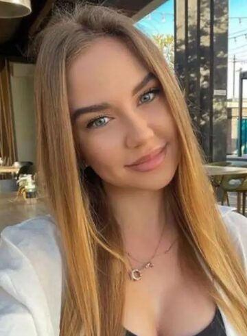 Outcall Only party-girl Renova london escort