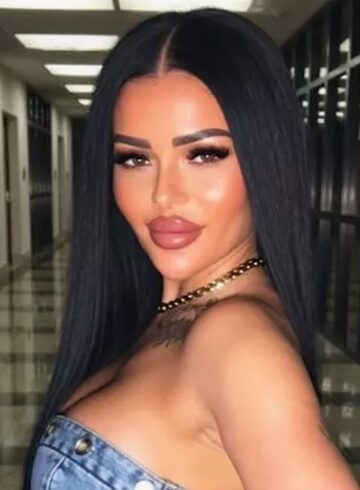 South Kensington brunette Sable london escort