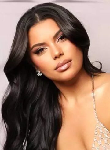 Canary Wharf brunette Trufana london escort