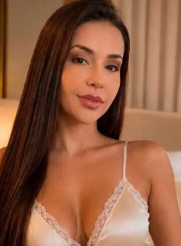 Central London busty Priscilla london escort