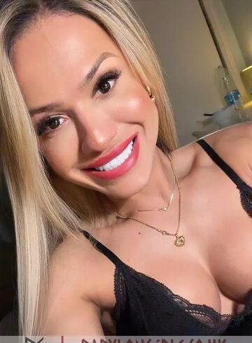 Central London blonde Salbatora london escort
