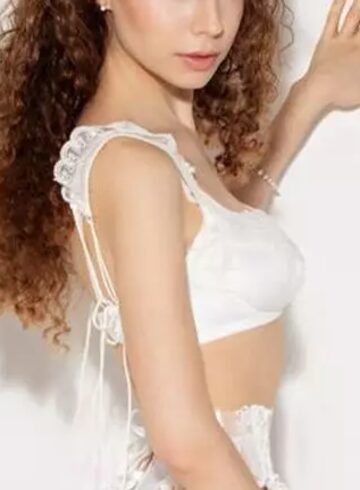 Outcall Only party-girl Nemuna london escort
