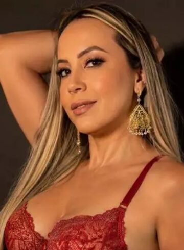 Central London petite Vigdis london escort