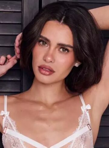 Outcall Only brunette Lipsena london escort