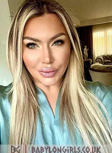 Bayswater 200-to-300 Clara london escort