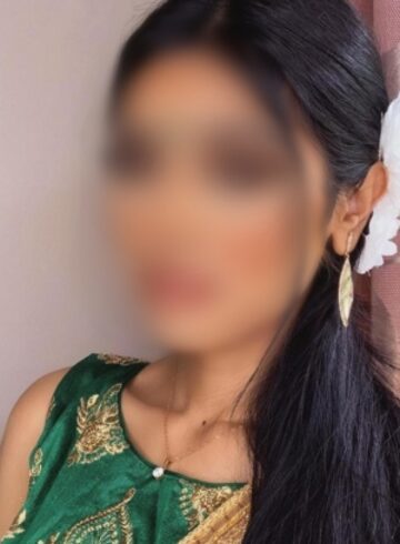 Paddington 200-to-300 Ashiya london escort