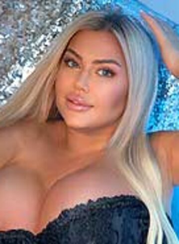 Bayswater blonde Rose london escort