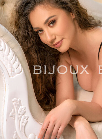 Gloucester Road blonde Diana london escort