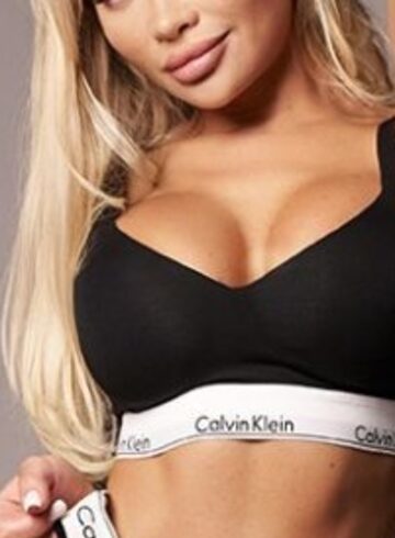 Outcall Only party-girl Christina london escort
