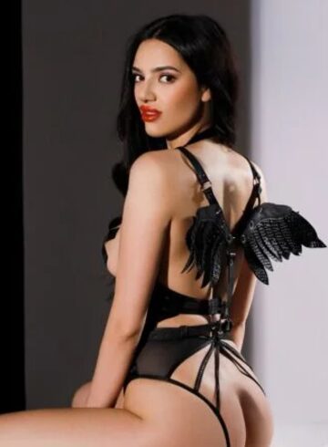 Marylebone 200-to-300 Ariana london escort