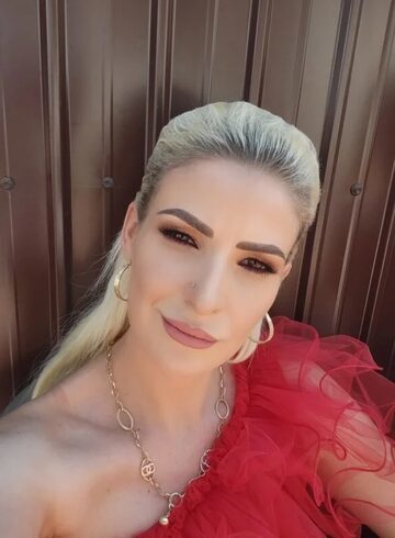 South Kensington blonde Ruby london escort