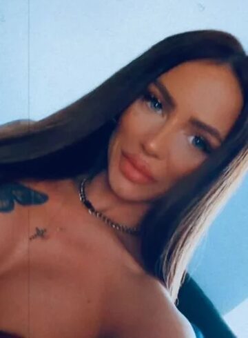 Gloucester Road brunette Iza london escort