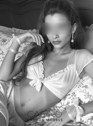 Outcall Only elite Valerie london escort