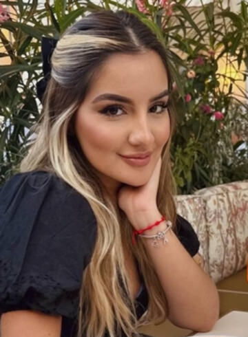 Canary Wharf blonde Noveli london escort