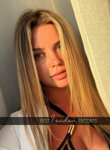 Earls Court blonde Aloya london escort