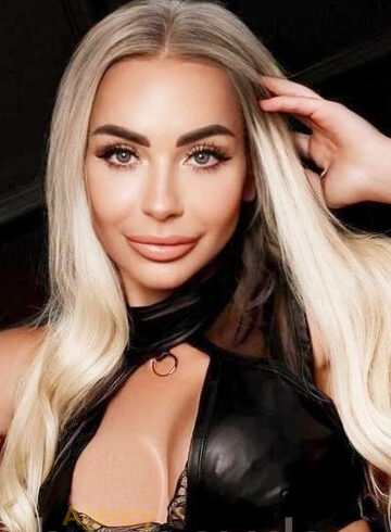 Earls Court elite Ibiza london escort