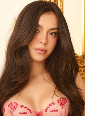Knightsbridge elite Dora london escort