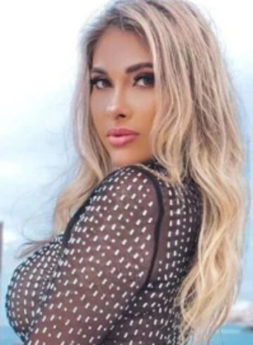 Central London blonde Lenora london escort