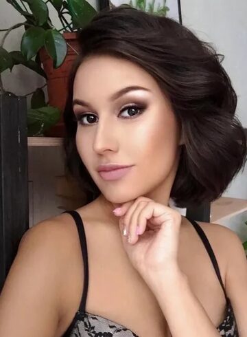 Central London brunette Karina Escort london escort
