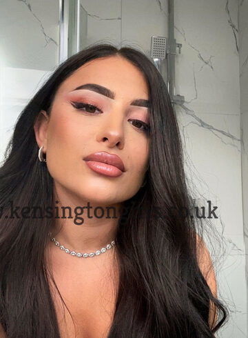 Edgware Road brunette Claudia london escort